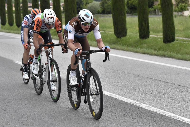 https://www.giroditalia.it/wp-content/uploads/2020/02/live_fixture_img_corridori.jpg