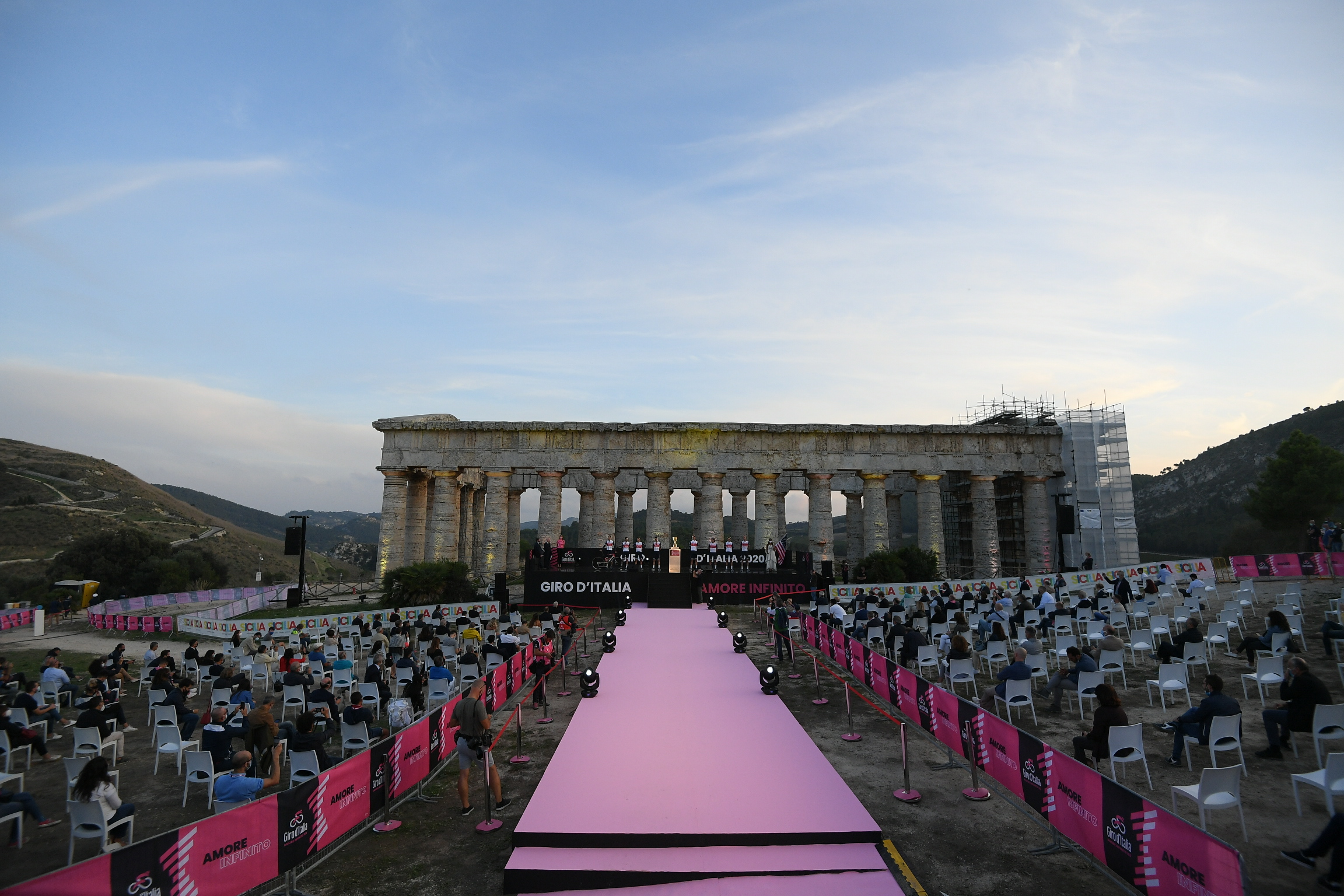 https://www.giroditalia.it/wp-content/uploads/2020/10/FF5_3506.jpg