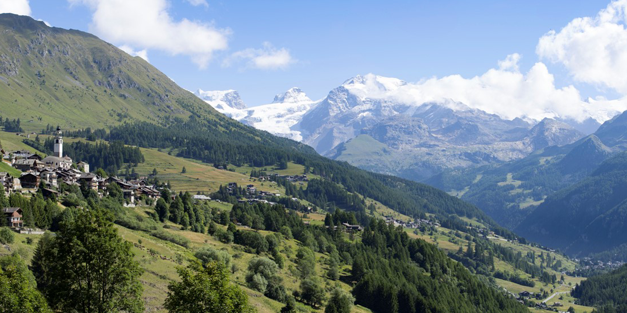 ✨Giro d'Italia 2025 - Exclusive✨ - photo by AP, AFP, DPA, Reuters, Kyodo, Yonhap Copyright © Giro d'Italia · 2025 · cycle