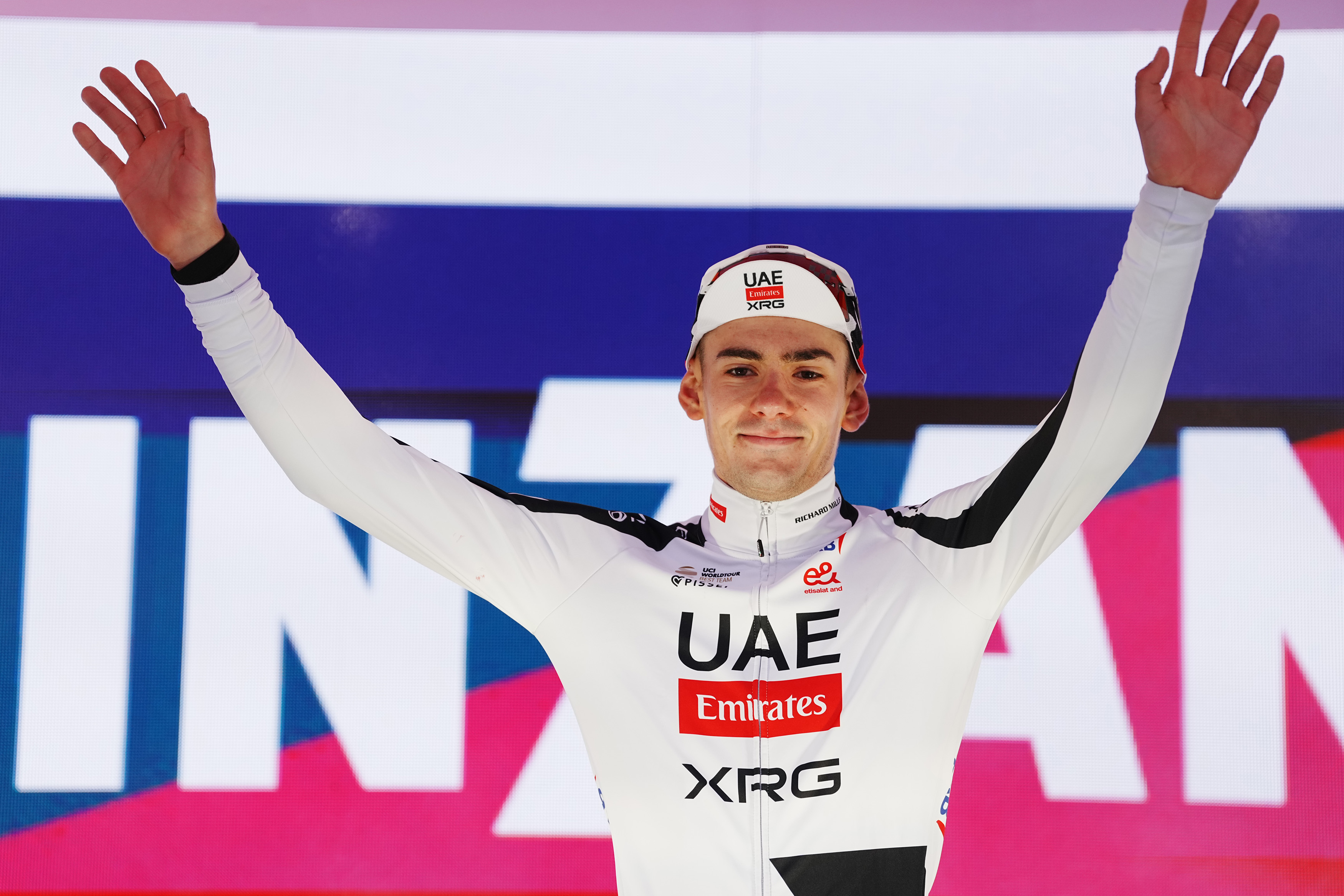 Igor Arrieta, victoria surrealista en el Giro de Italia — image 4